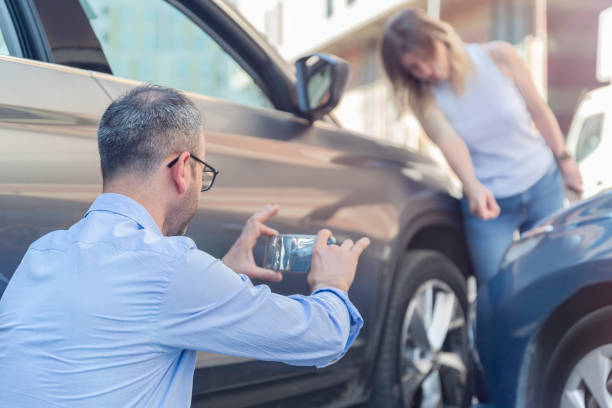 Professional Car Insurance Near Me technician working in Maquoketa, IA